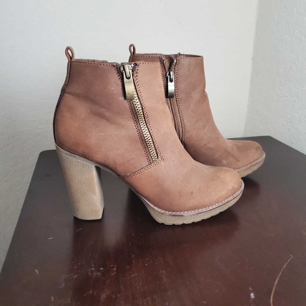 Size 5 Limelight boots
